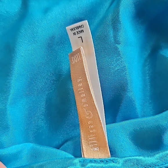 Gilligan and O'Malley Blue Silky Nightgown Large - Picture 6 of 9